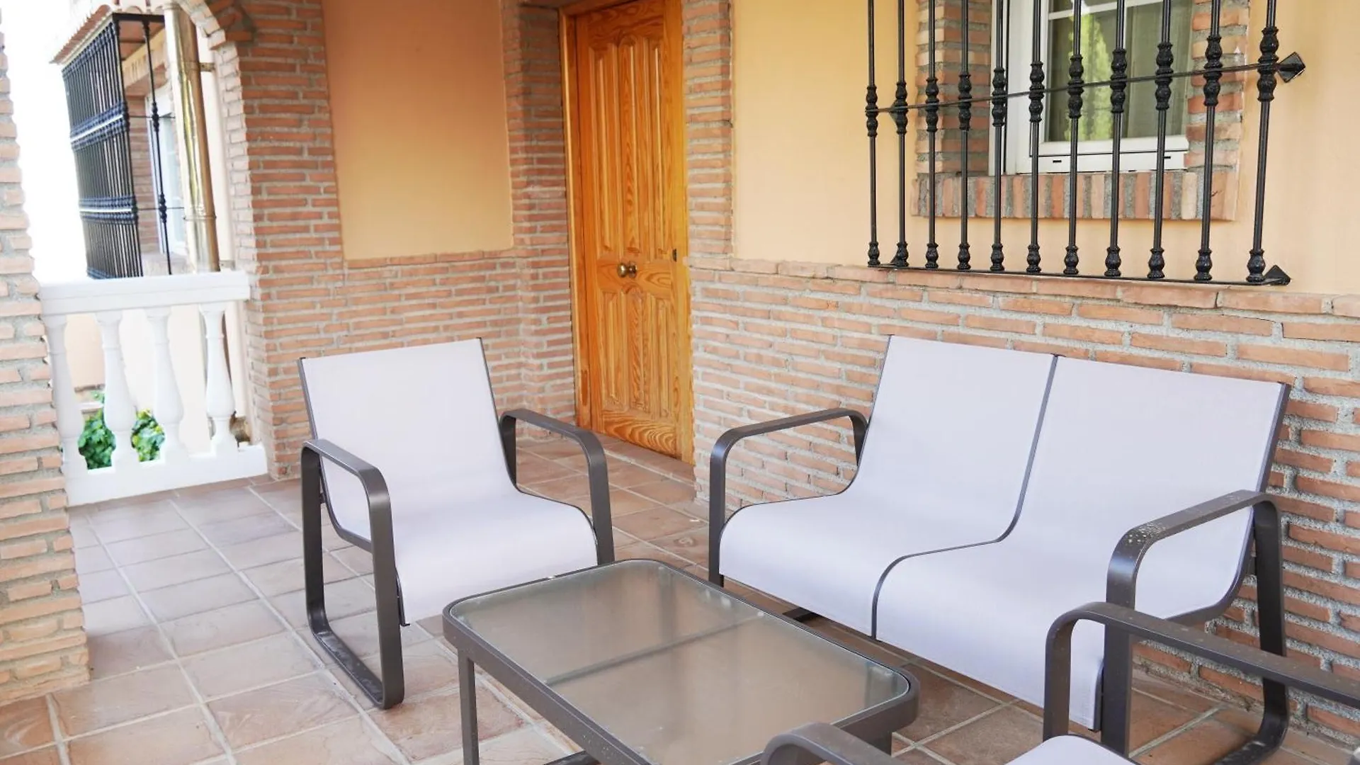 Villa Oropendola Belicena Spain